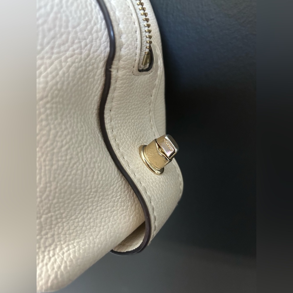 Coach Pebbled Leather Gallery Tote Bag 57125 Cream Shoulder Purse - Picture 5 of 6